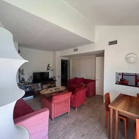 Casa Fronte Con Piscina Сasa de vacaciones